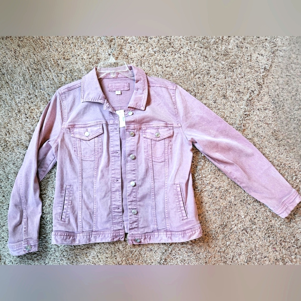 NWT - Rose colored jean jacket - XL